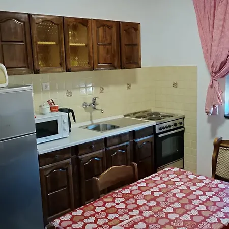 Zdenka Apartamento *